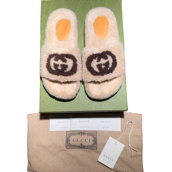 GUCCI Interlocking GG Logo Shearling Slides - Picture 1 of 8